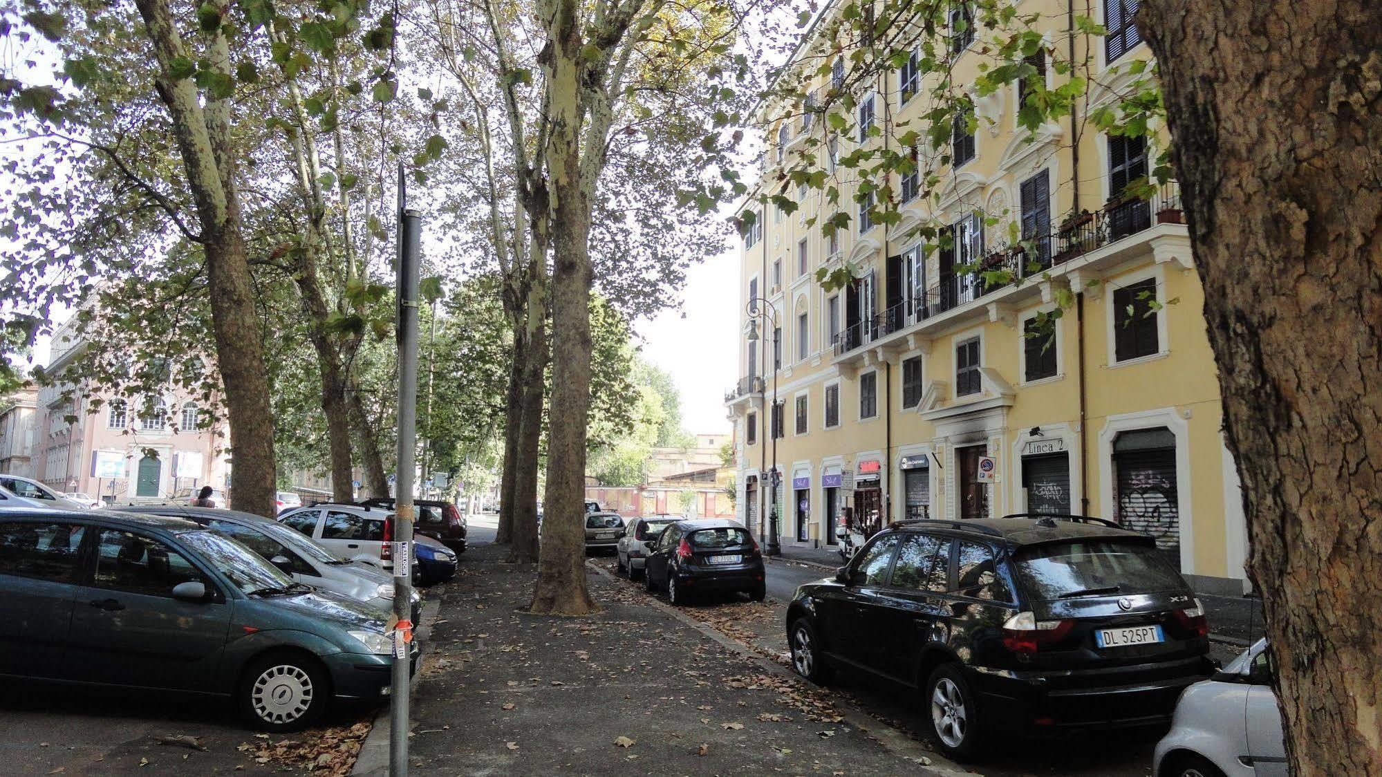 Giovine Italia Couette-café Rome